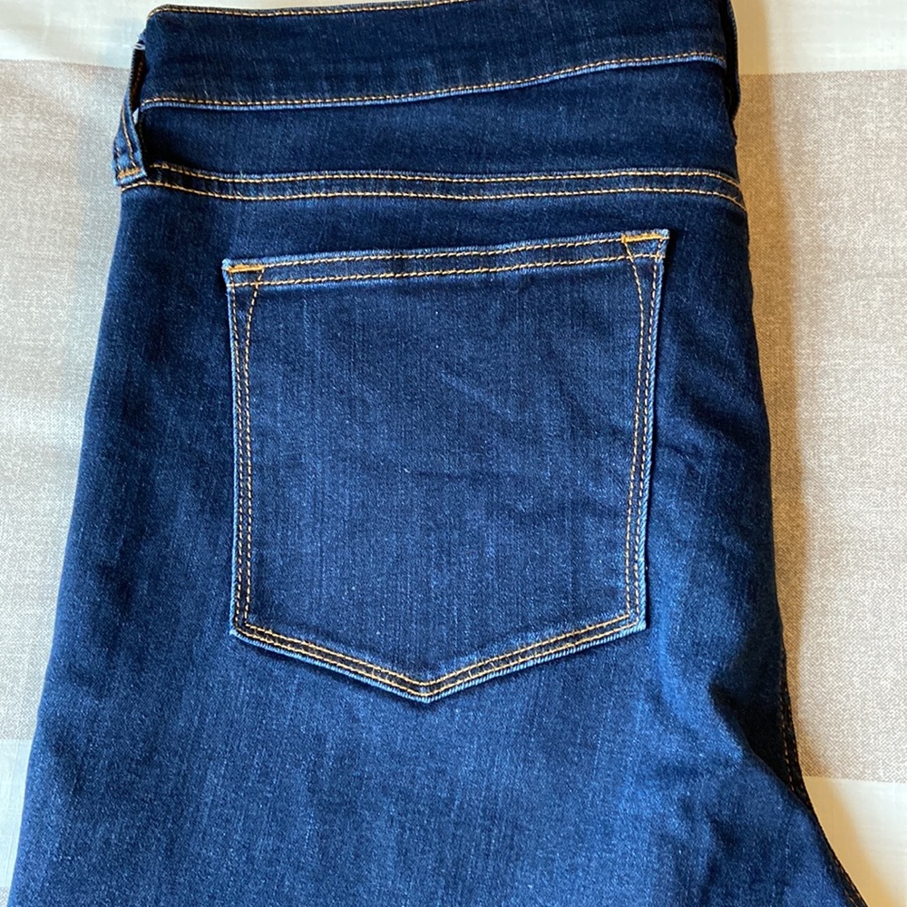 Women’s Jeans - Picture 3 of 4